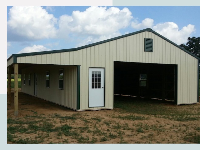 Строительство конюшен в Ухте